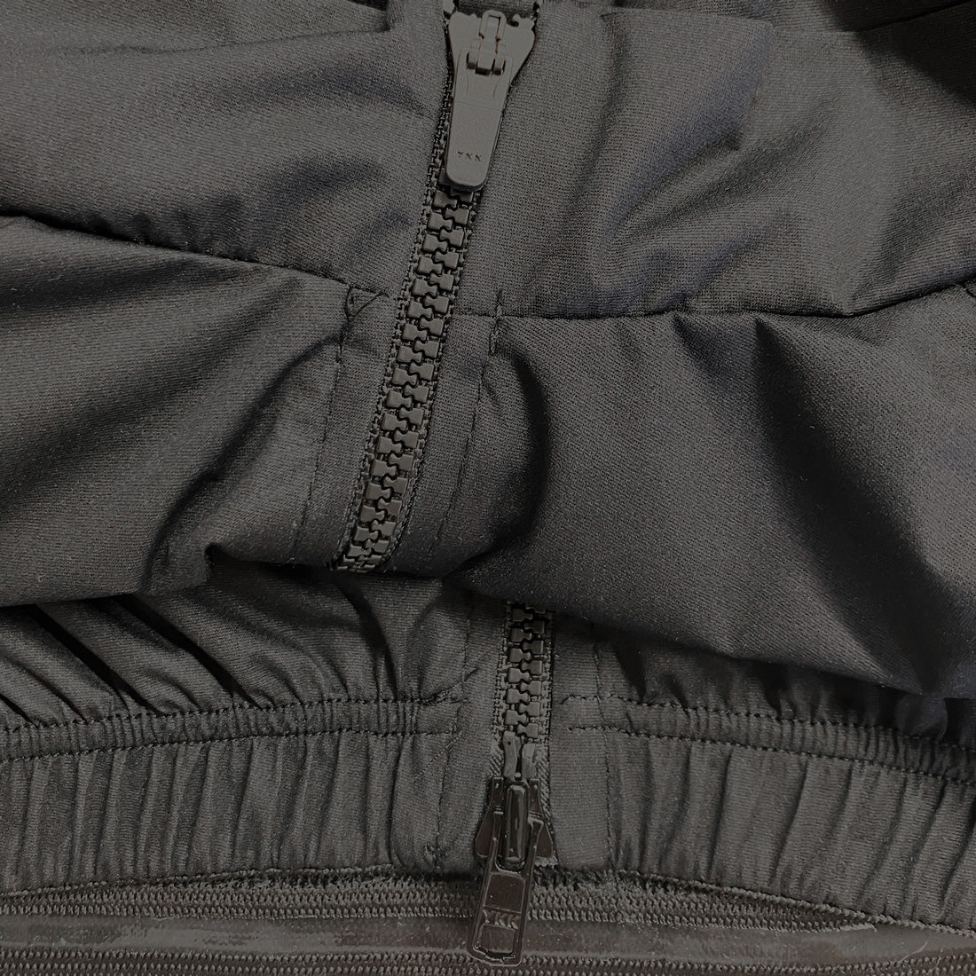 LIGHT WIND JACKET BLACK - Cortavientos Ultraligero - Imagen 4