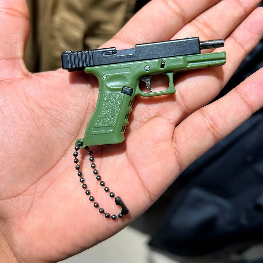 Llavero Pistola Retractil 555-4 Verde - Imagen 5